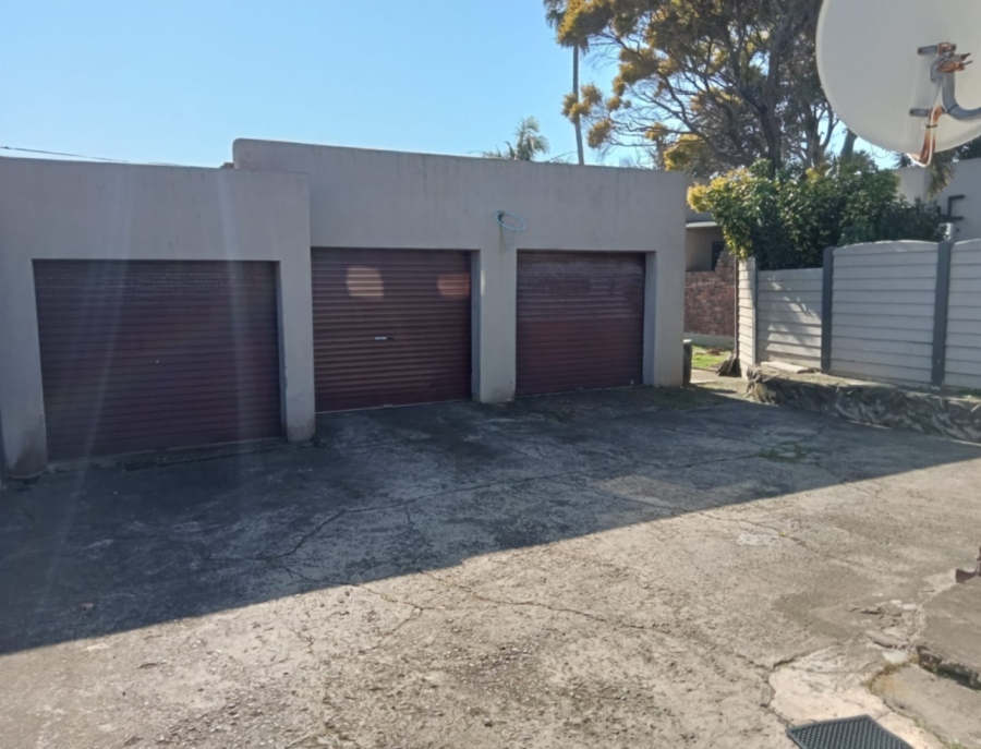 4 Bedroom Property for Sale in Greenfields Eastern Cape